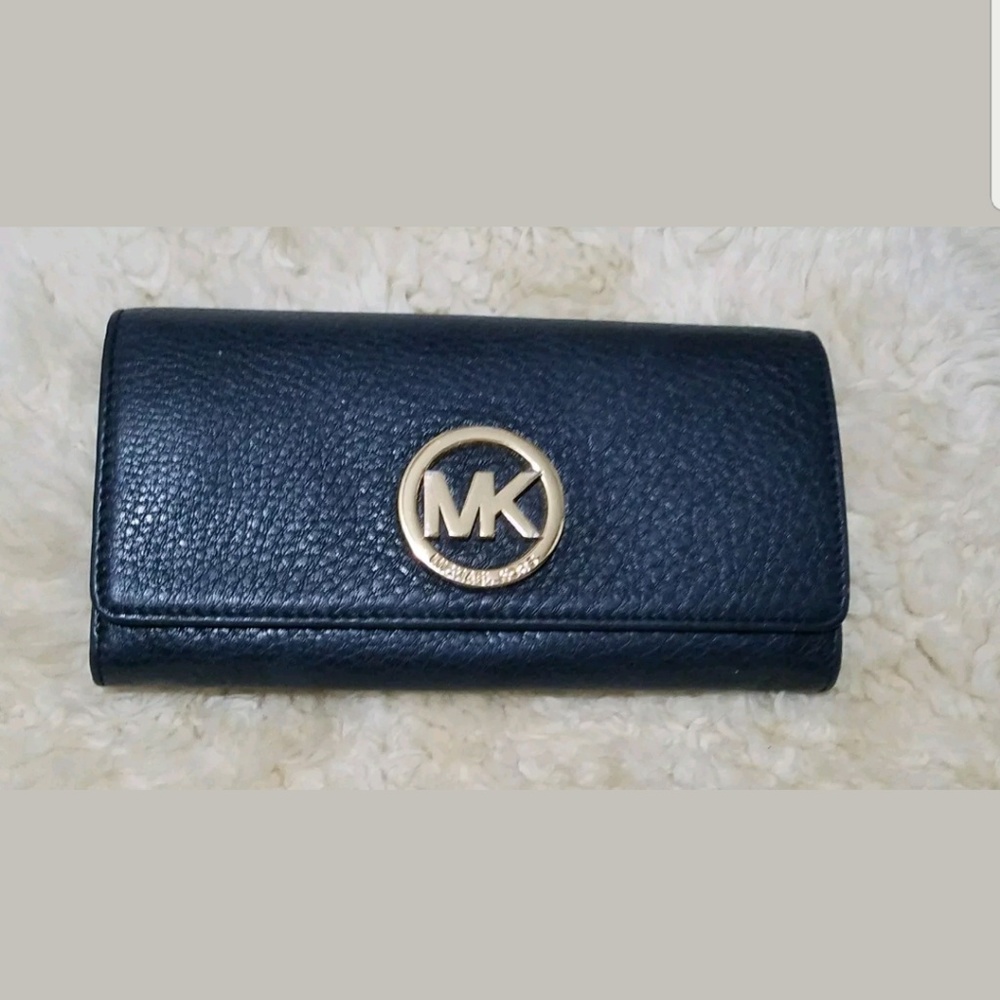 Michael Kors Signature Fulton Wallet
